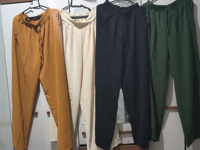 Calça pantalona 10,00 cada