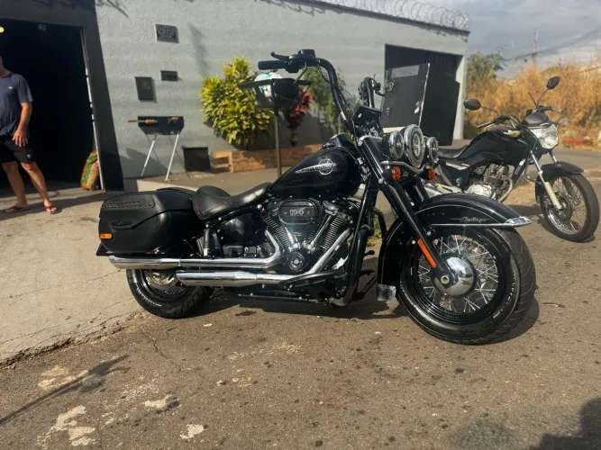 Harley-Davidson Heritage Classic Flhc 2020