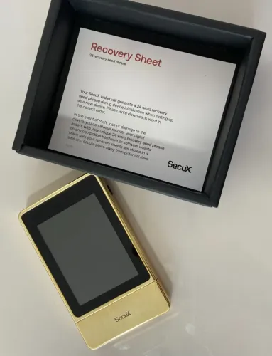Hardware Wallet Secux Neo Gold - Criptomoedas Seguras