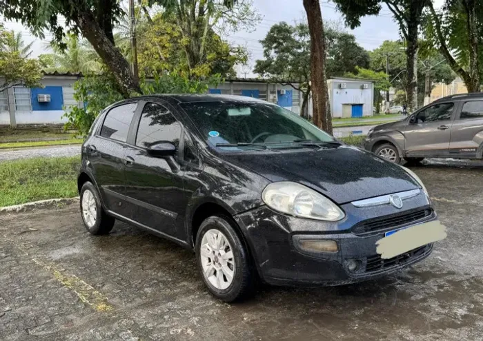 Fiat Punto Attractive 1.4 Fire Flex 8V 5P 2013