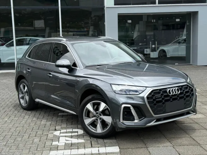 Audi Q5 S-line 2.0 TFSI Quattro S-tronic 2024