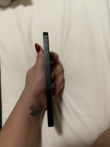iPhone 13 é
