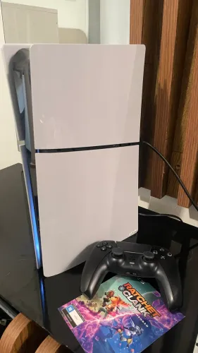 PS5 1TB com 1 controle