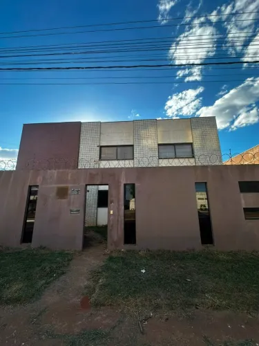 Alugo Galpão - SCIA DF - 1.000m2 area total - 400m2 de Galpão