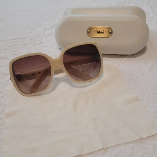 Óculos Chloé de luxo Made In France  semi-novo (Promoção) acompanha embalagem original  