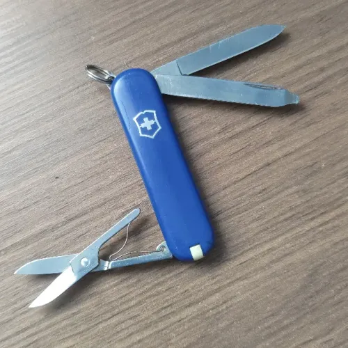 VT6345 - Canivete Suíço Victorinox Classic SD Azul