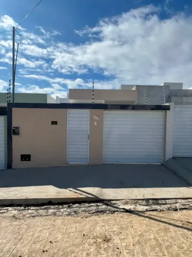 VENDE-SE CASA COM ACABAMENTO DIFERENCIADO NO PORTAL CAMPINA!!