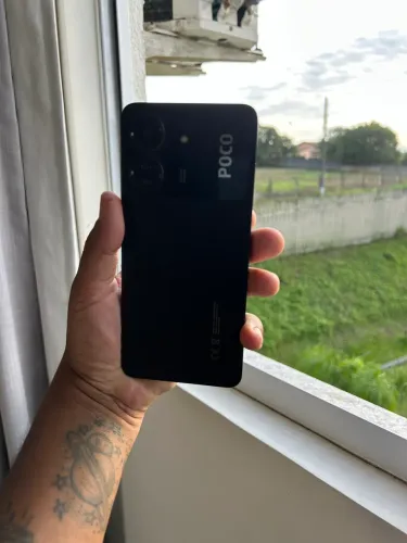 Vendo Poco C65 256GB - Quase novo!