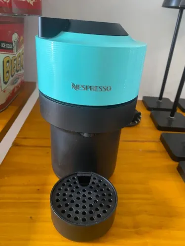 Cafeteira nespresso modelo novo! Na compra ganhe 9 xícaras grandes para café