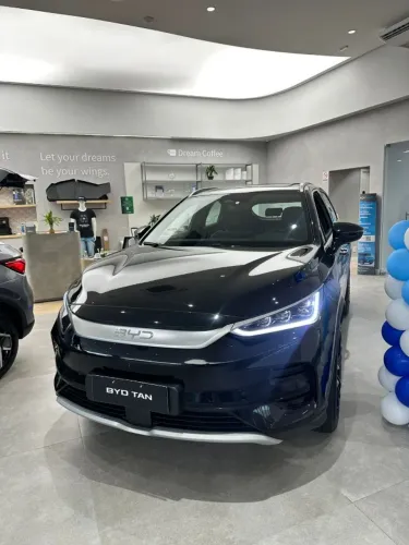 BYD Tan EV 4X4 (elétrico) 2025