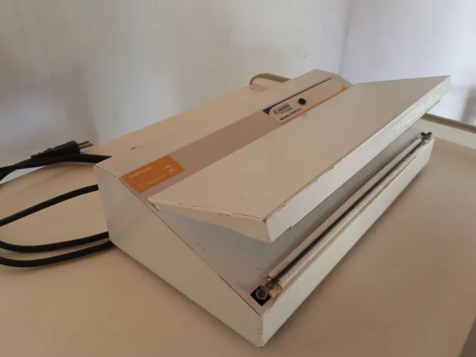 Seladora portátil de mesa