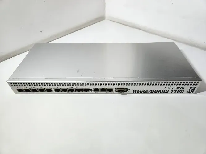 Mikrotik RB1100 AHX2