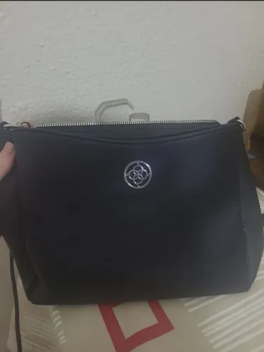 Bolsa preta de ombro