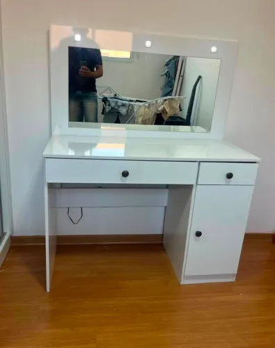 Camarim Bela Com LED Na Promoção/Entrega É Montagem Grátis Loja R L Moveis