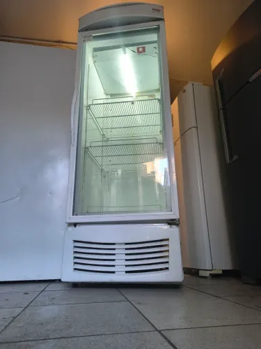 Visa cooler 220v gelando muito bem top dependendo do local entrega grátis hoje mesmo