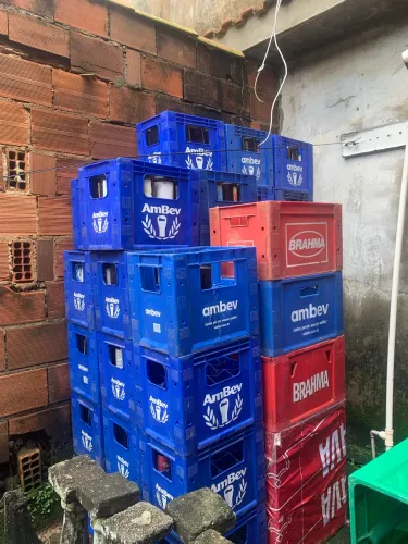 Engradado + Cascos Litrão Vazio