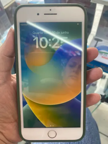iPhone 8 Plus