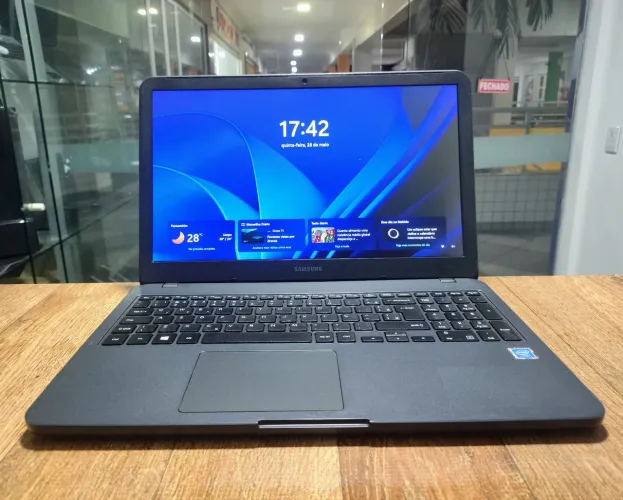 Notebook Samsung Super Novo | Aceitamos cartão, Oferecemos garantia !