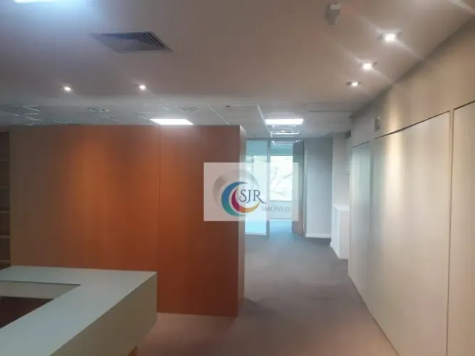 Conjunto comercial de 287,8 m², 10 vagas - Jardins