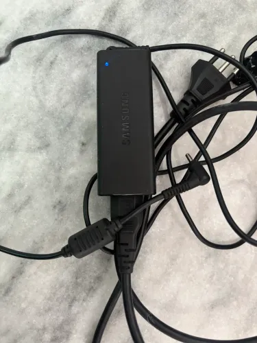 carregador de notebook samsung original