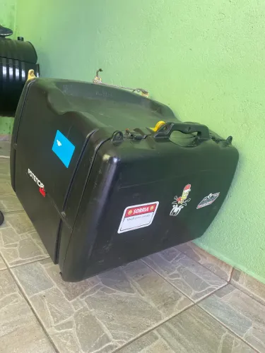 BAÚ ICBRAS 130L + SUPORTE FORTRECK COMPLETO MOTTU SPORT 110