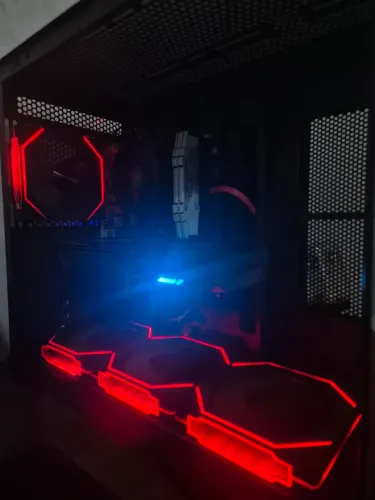 AMD RX 9060XT 8GB Gigabyte