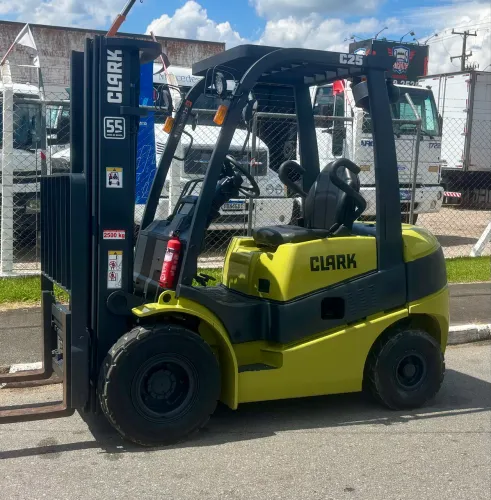 Empilhadeira diesel 2014