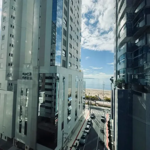 Apartamento 03 suítes, 59 m da praia, Barra Sul, Balneário Camboriú - SC