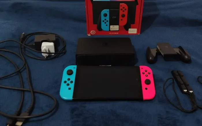 Nintendo switch OLED desbloqueado seminovo