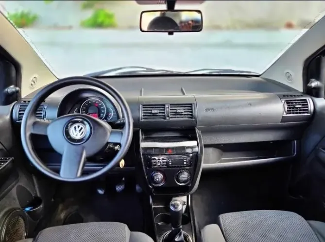 Volkswagen Fox City 1.0 MI/ 1.0mi Total Flex 8V 5P 2010
