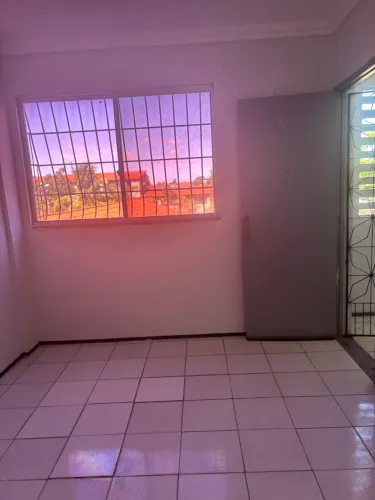 Alugo apto 2 qtos, no Itapuã 2, próximo ao terminal do Siqueira