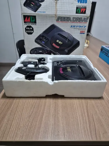 Mega Drive - Na caixa