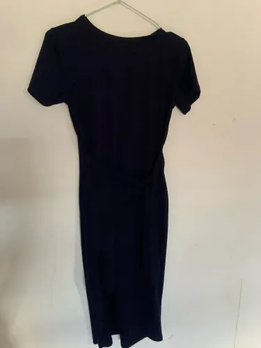 4 vestidos por 100,00