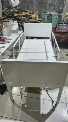 CAMA HOSPITALAR ARTICULÁVEL