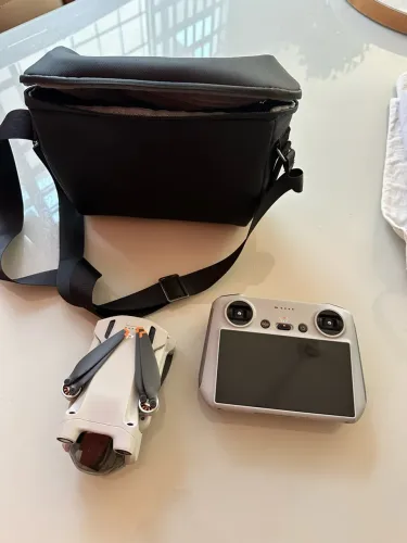 Drone DJI mini 3 Pro com Tela