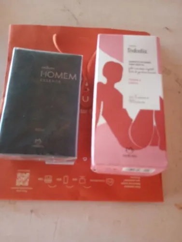 Vendo esse perfume homem essencial e sabonete natura novo e lacrado 