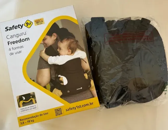 Canguru para carregar bebê - na caixa!