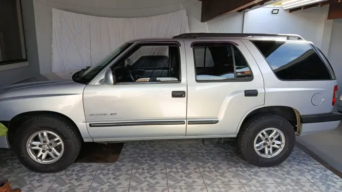 Chevrolet S10 Blazer DLX 2.8 4X4 TB Interc. Diesel 2002