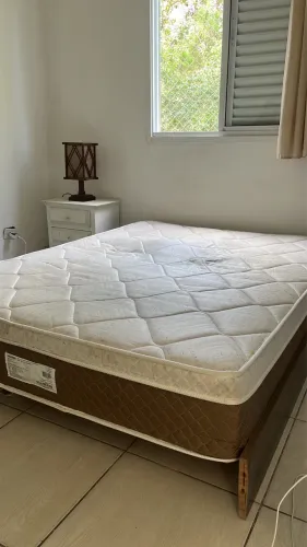 Colchão de casal 