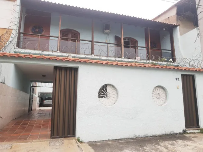 Excelente casa duplex na Rua Antonio de Albuquerque, 30 Jardim Améric RJa