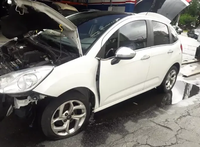  ( Vendo Peças )Citroen C3 1.6  exclusive 2019 automático 