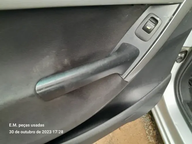 Puxador de porta traseiro esquerdo citroen C4 picasso 