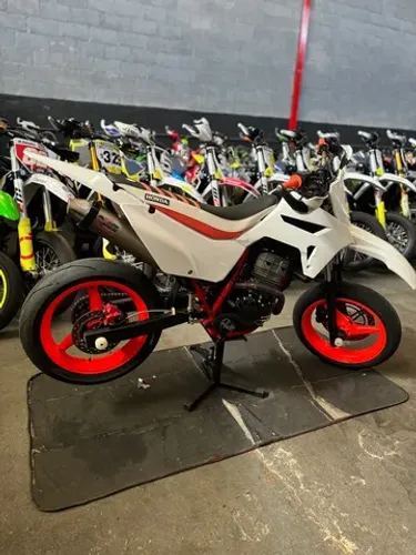 Tornado 460cc  Supermoto/Motard de pista