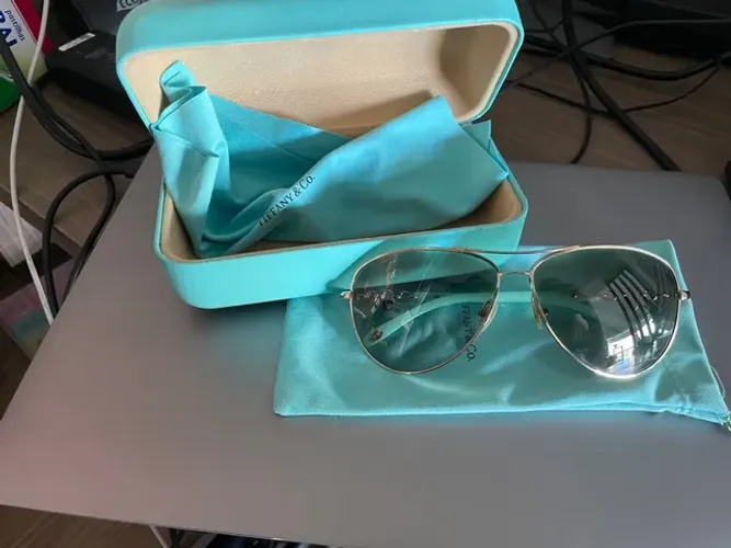 Óculos de sol Tiffany - original em ótimo estado