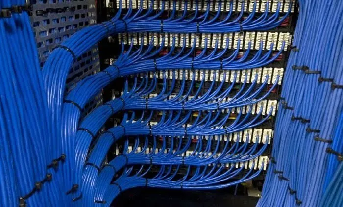 Cabeamento rede de cabos CAT 5e CAT 6