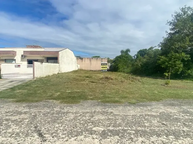 Terreno Escriturado a 2 Quadras da Praia no Balneário Coroados em Guaratuba-Pr