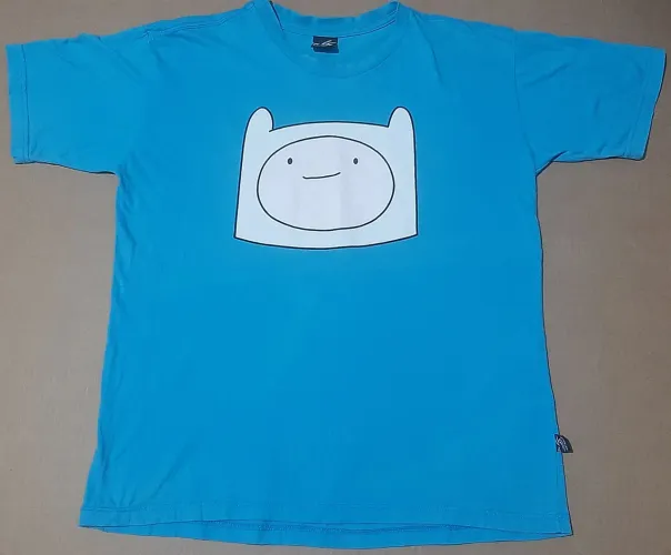 Camiseta Adventure Time - Finn - Azul - Tamanho G