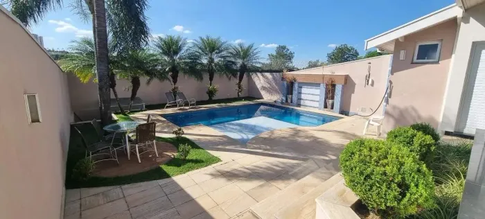 Casa em Condomínio à venda, 3 quartos, 3 suítes, 3 vagas, Jardim Colinas de São João - Lim