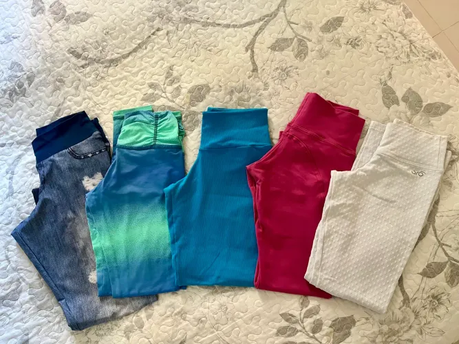 Kit 5 calças leggings de academia ( super novas)