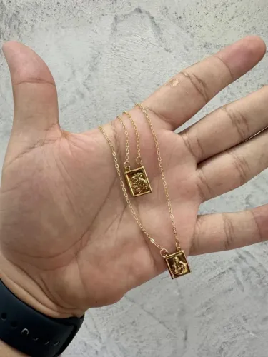 Escapulario banhado a ouro 18k